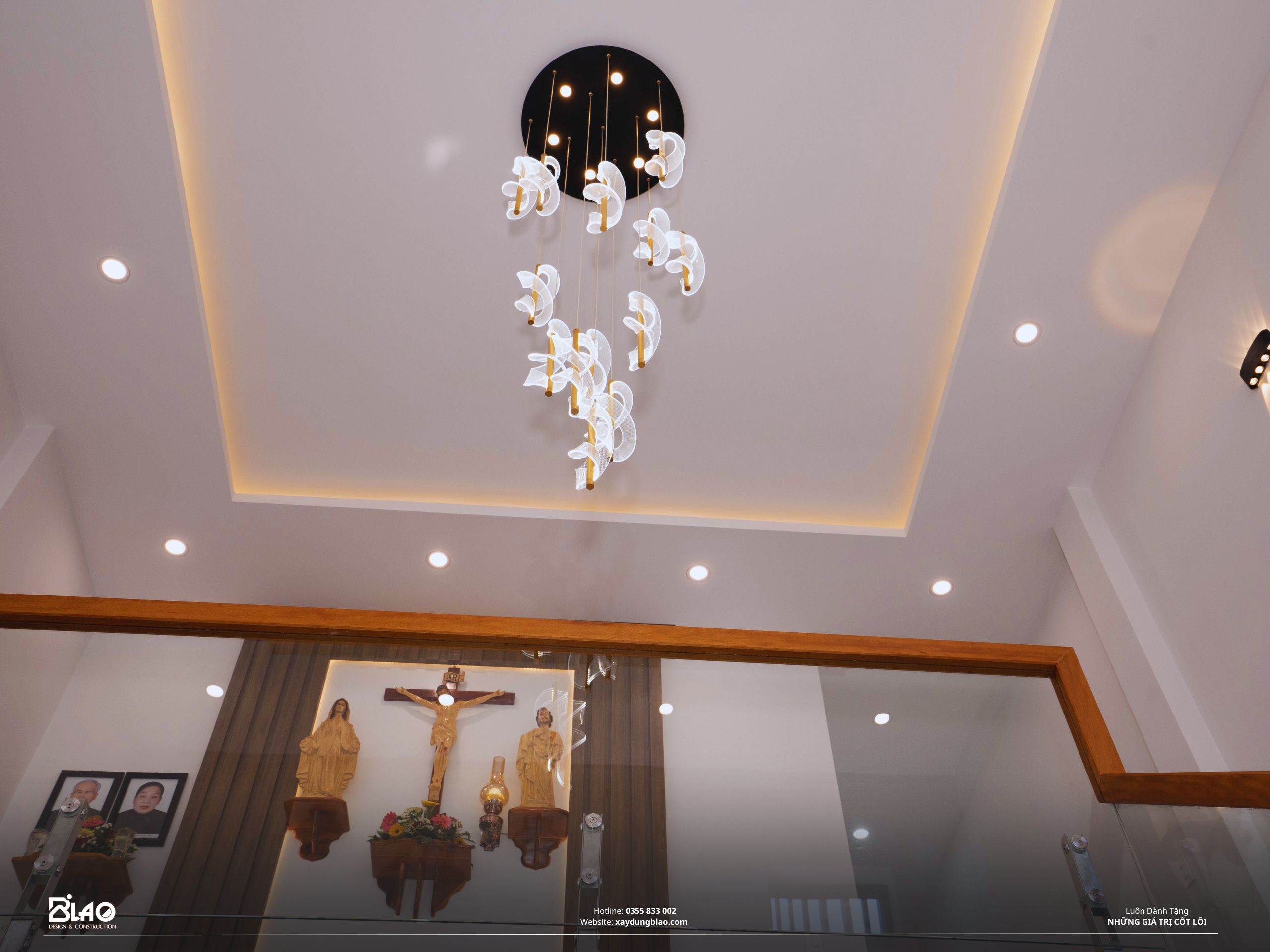 Trải qua hơn 03 tháng thực hiện thi công, nhà phố gác lửng của gia đình Cô Phúc cũng đã được hoàn thiện bàn giao và đưa vào sử dụng.