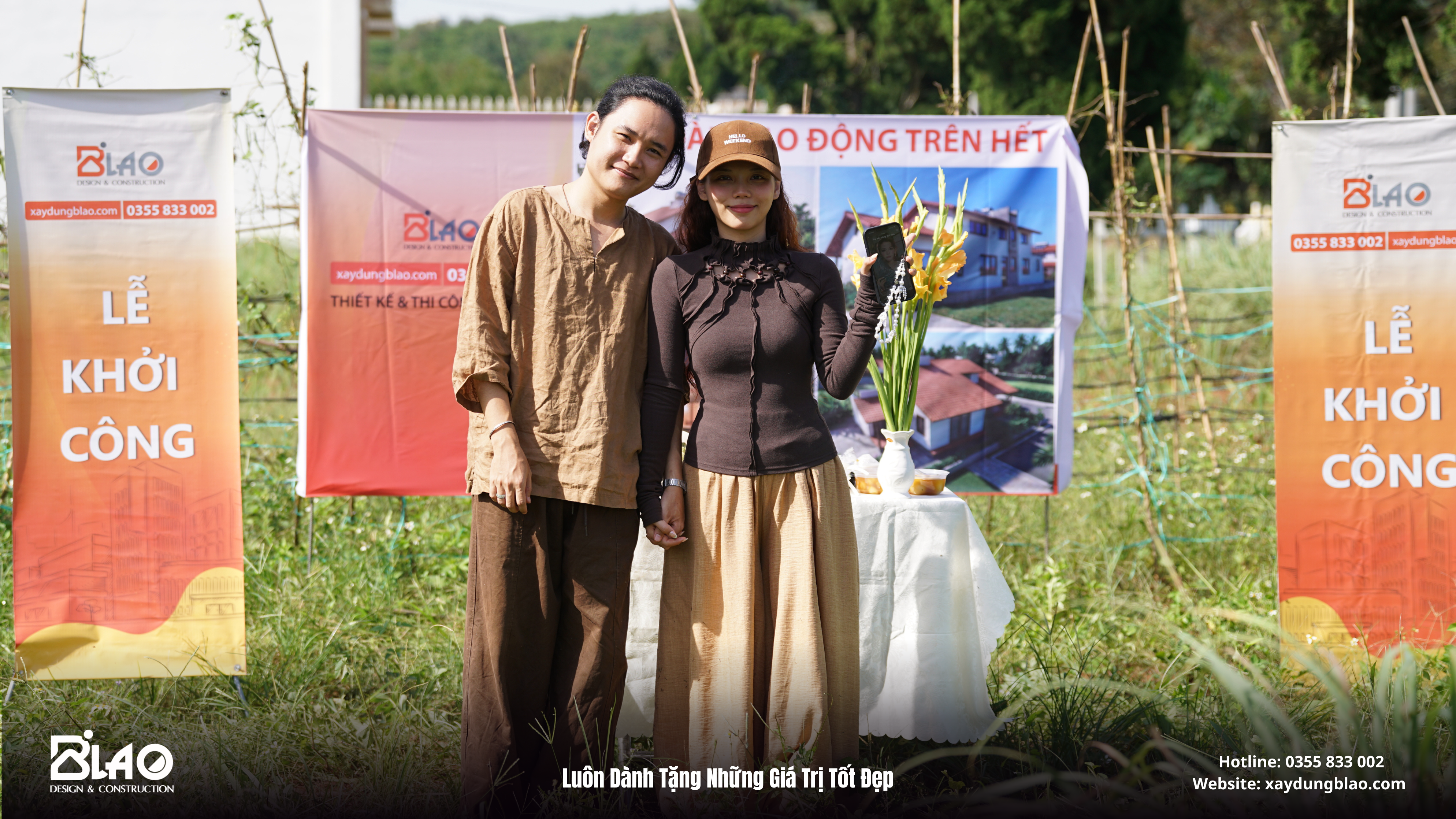 lễ khởi công ngôi nhà vườn nghỉ dưỡng với mái ngói sân vườn mộc mạc do B’LAO đồng hành thiết kế và thi công.